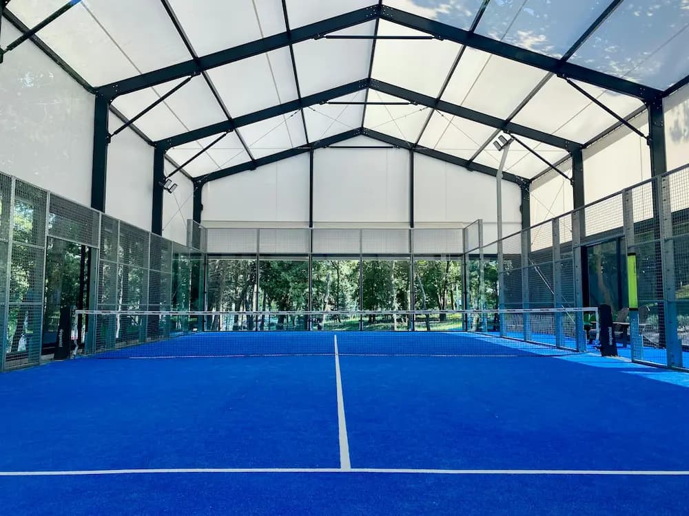 Sortie de vitre padel : technique